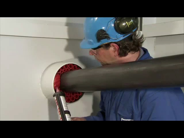 Installasjon av Nofirno rørgjennomføring.